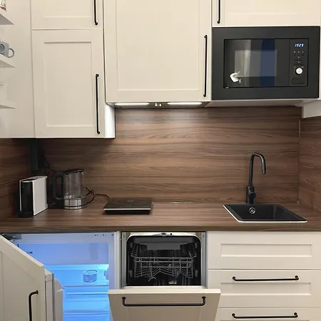 3 Bedrooms & 5 Beds - Near Trade Fair - Messe Διαμέρισμα *
